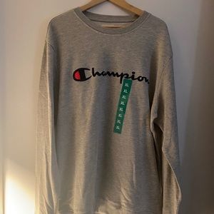 Men Champion Crewneck Size XL Silver NWT